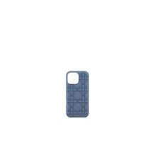 Women's Tech Holder
